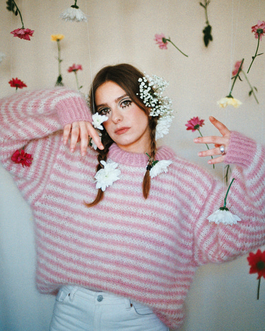 BETHEL pink sweater